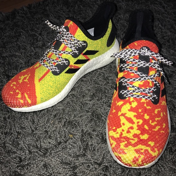 men's bright colored running shoes